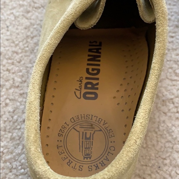 Women’s Clark’s original wallabees - Picture 2 of 5